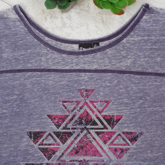 ❤Cruel purple burnout graphic tee
Fm - Picture 3 of 7